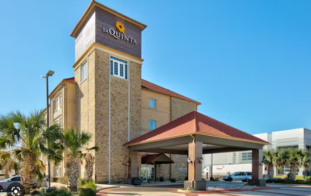 La Quinta Inn & Suites by Wyndham Dallas